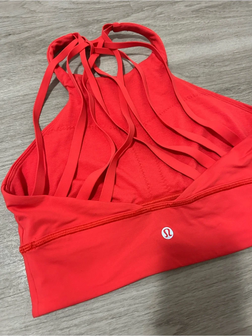 Lululemon women’s coral red free to be moved high neck sports bra size 6